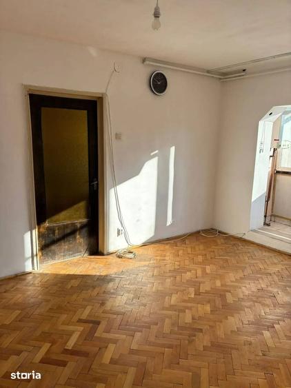 ISPIRESCU MARGEANULUI BIRNOVA, CENTRALA PROPRIE, BLOC 1984 - 11
