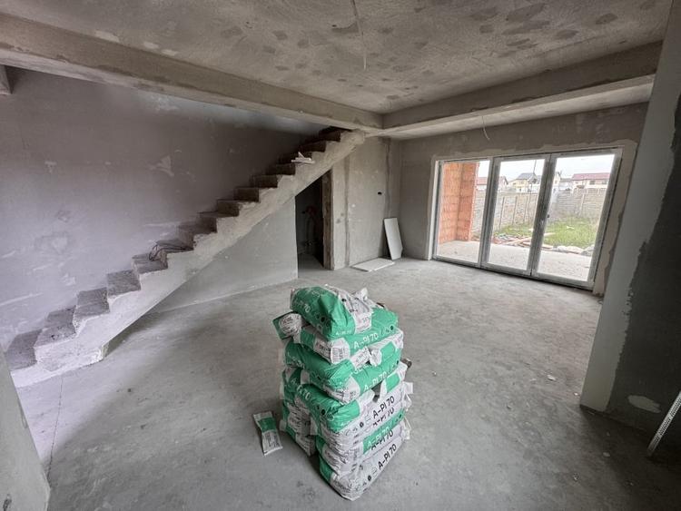 DIRECT DEZVOLTATOR, DESPARTIT PRIN C.T, 4 CAMERE - 4