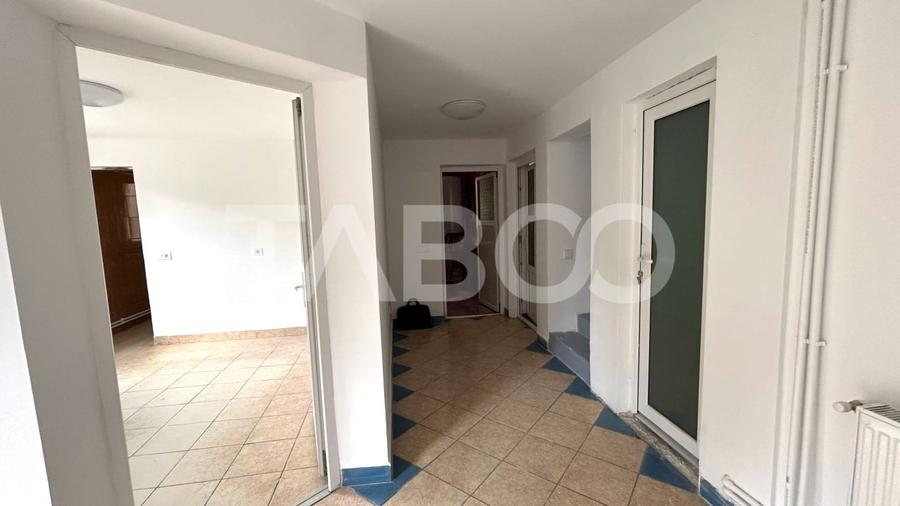 Spatiu de birouri de vanzare cu 6 camere 160 mpu Calea Dumbravii Sibiu - 11