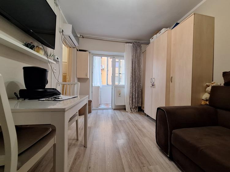 Garsoniera-et 1-bloc izolat termic-complet mobilata si utilata- zona UMT - 3