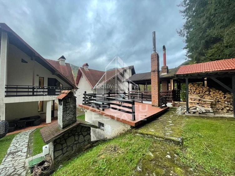 Vila tip duplex, P+1E+M, Poiana Marului