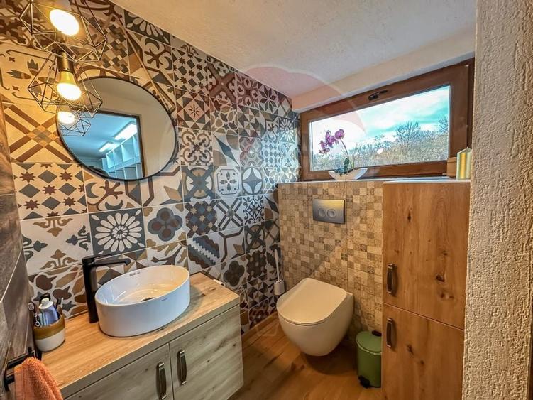 Casa / Vila cu 6 camere de vanzare in zona Periferie - 8