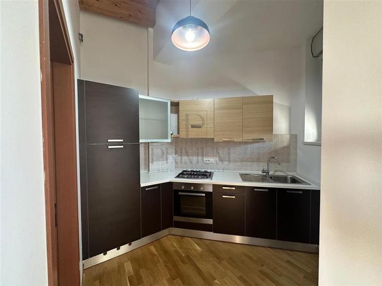 TORONTALULUI - PENTHOUSE - LIFT - 3 CAMERE - 2 BAI - TERASA 38MP - CLIMA - RULOU - 4