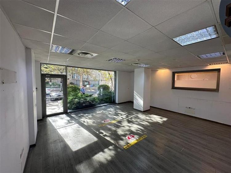 Birouri in cladirea Domus II Office Building - 3