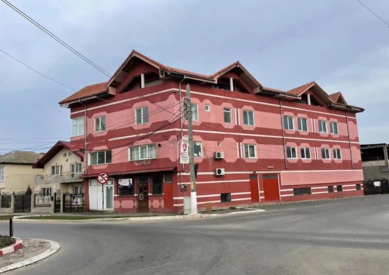 VILA cu spatii comerciale situata in zona CUMPANA - 15