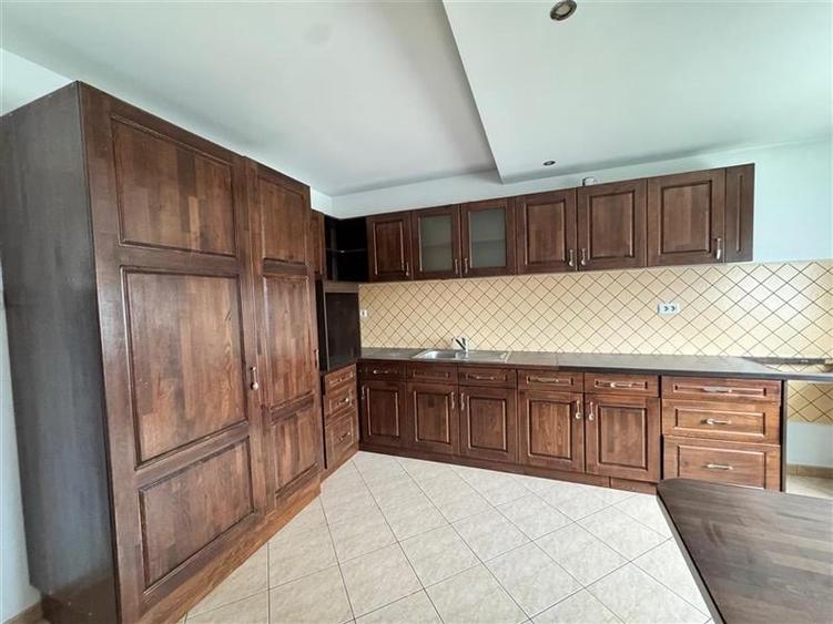 Doua case de vanzare, teren 800 mp, Zarnesti, Brasov - 5