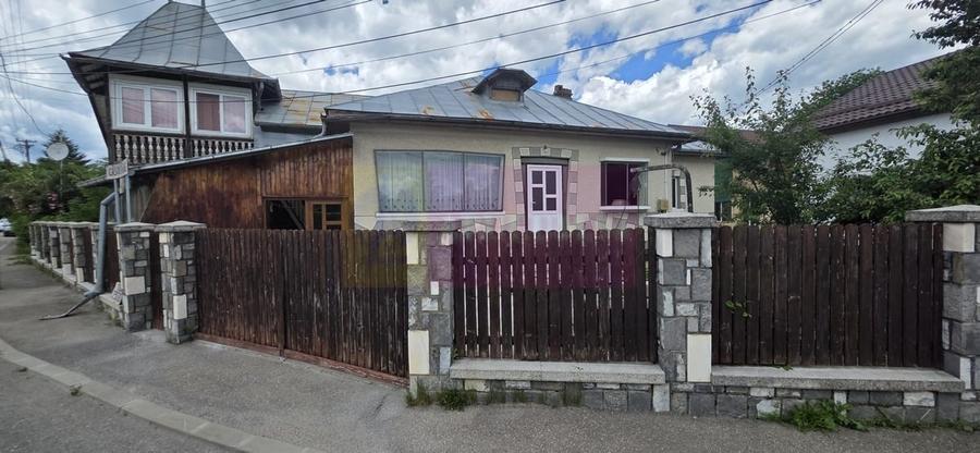 Casa cu 5 camere de vanzare in Breaza - 2