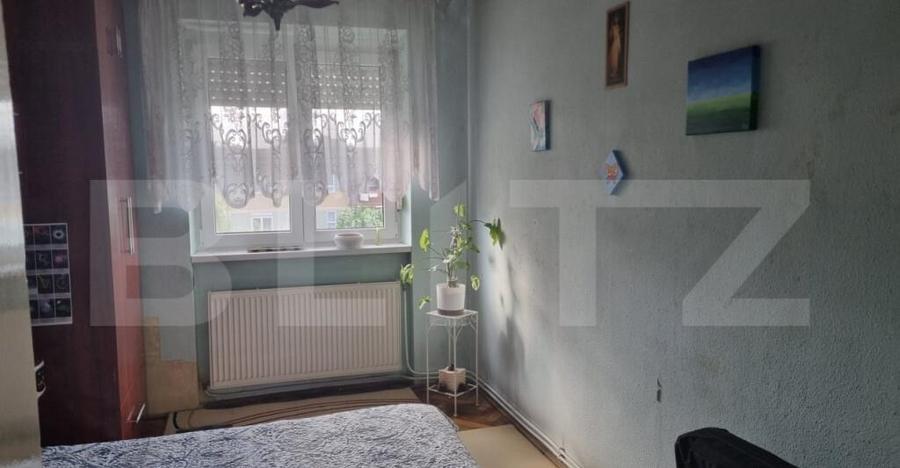 Apartament de vanzare, cu 3 camere, 91 mp, zona Bl. Closca - 10