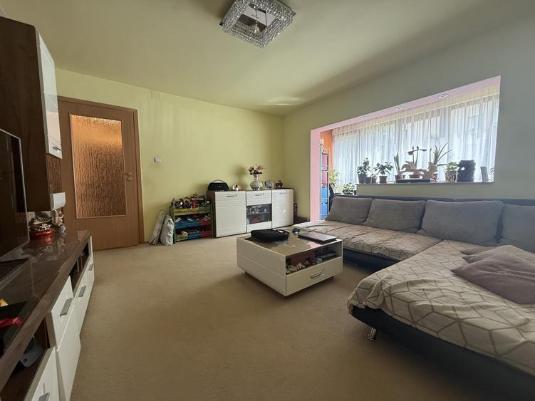 Apartament 3 camere, decomandat, 65 mp utili  - Girocului - 2