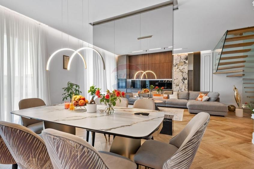 Arhitectura, tehnologie si lifestyle premium intr-o vila spectaculoasa - 48