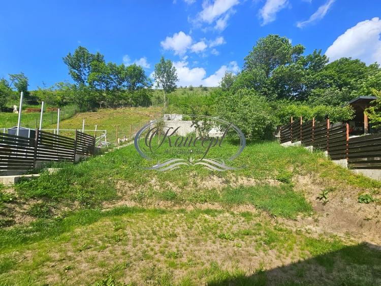 Casa cu terasa si curte mare, atmosfera rurala aproape de oras - 6