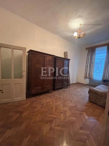 Casa de vanzare in centru orasului - 3