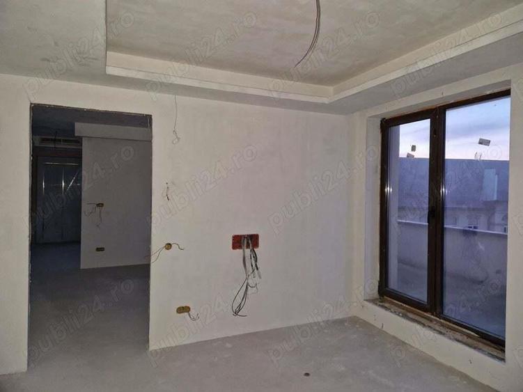 Cladire Birouri Mosilor, Pache Protopopescu, Universitate - 8