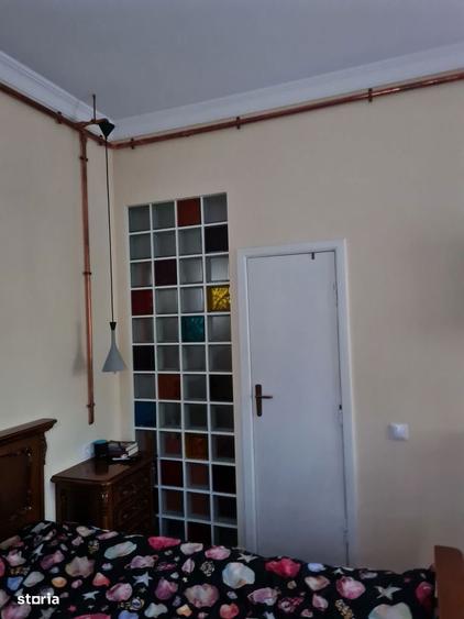 Inchiriez 1 cam ultracentral - 9