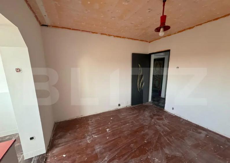 Apartament 3 camere, decomandat - zona Velenta - 8