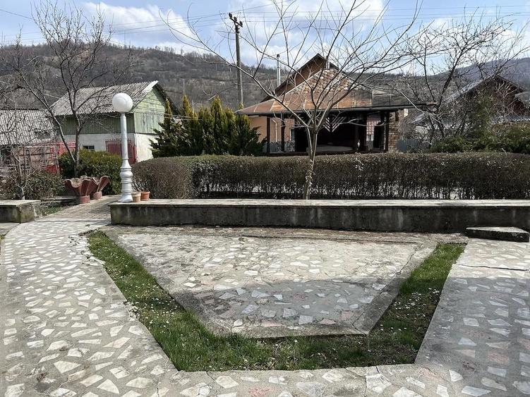 Vanzare casa Moroeni - 4