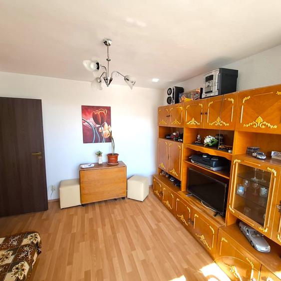 De vânzare apartament 3 camere – Zona Sud, Focșani - 1