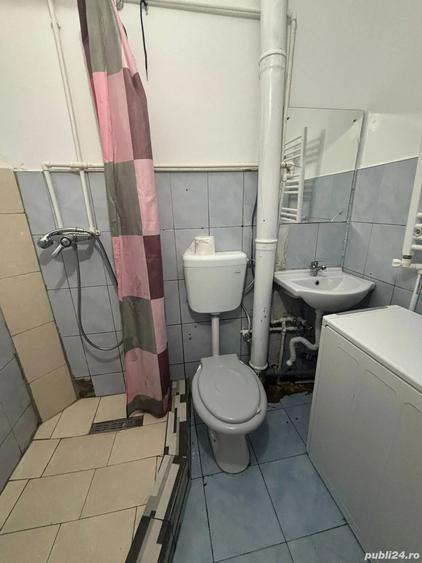 De vanzare garsoniera, etaj intermediar, mobilata si utilata, 26.500 euro - 4