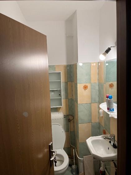 Persoană fizică ofer spre închiriere apartament 3 camere ultracentral - 1