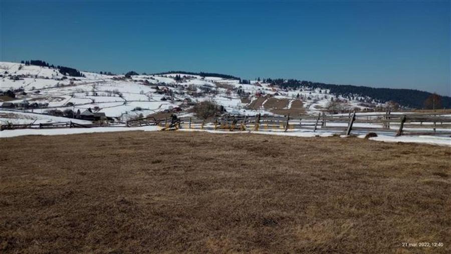 De vanzare teren in Marisel - 8