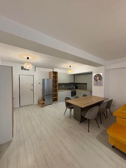 Apartament cu 2 camere decomandat, mobilat în Torontalului