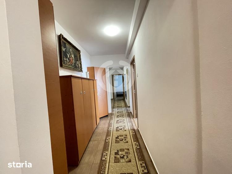 Apartament cu 3 camere decomandat în Central
