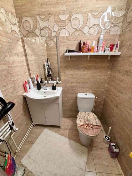 Apartament cu 3 camere decomandat în Griviței