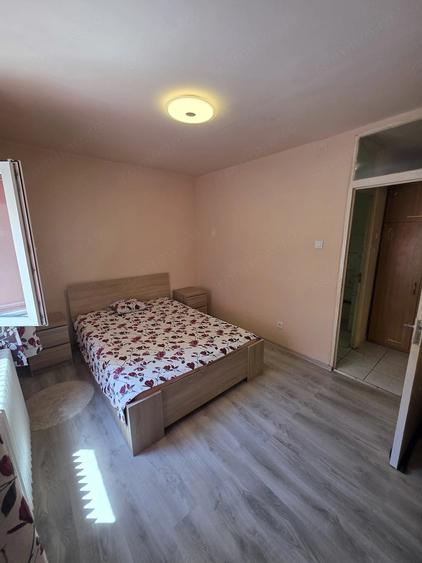 Apartament cu 2 camere semidecomandat în Girocului