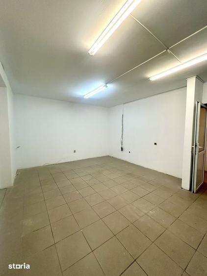 Spațiu comercial, de 60 mp, în Florești
