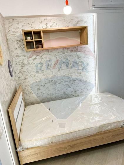 Apartament cu 3 camere, mobilat în Mihai Bravu