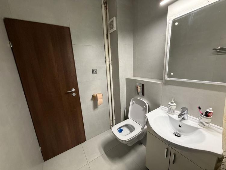 Apartament cu 2 camere decomandat în Berceni