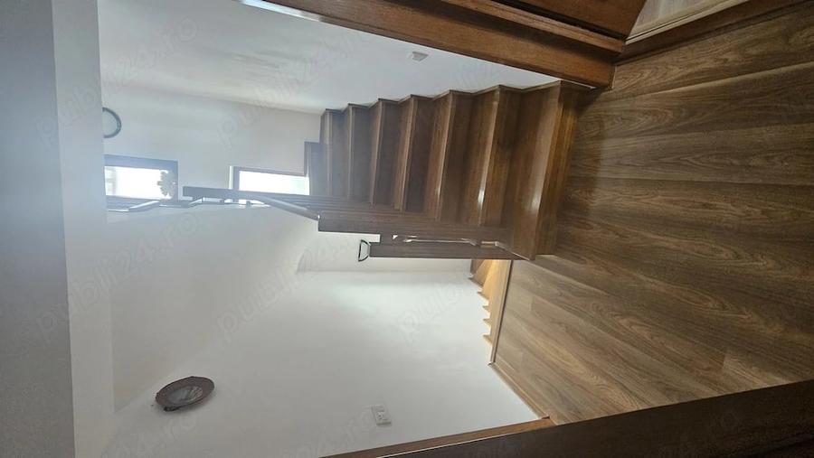 Casă cu Teren 147 Mp în Central