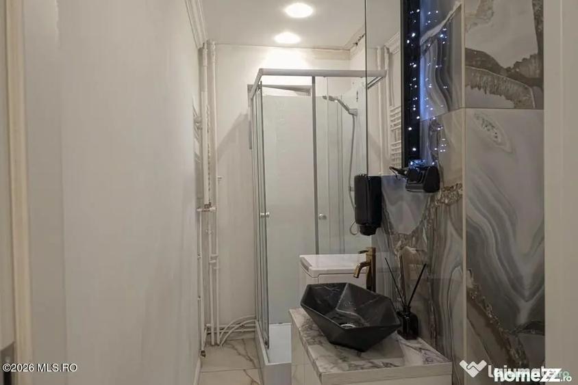 Apartament cu 2 camere nedecomandat în Spitalul Județean