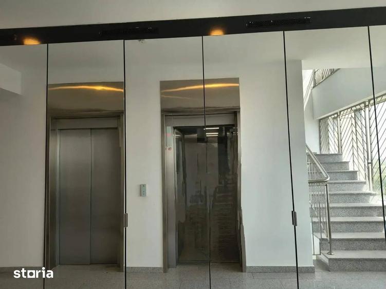 Apartament cu 4 camere în Central
