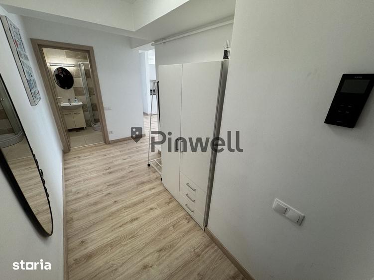 Apartament cu 3 camere semidecomandat, mobilat în Nord