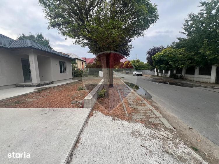 Casă cu 3 camere cu Teren 357 Mp în Golești