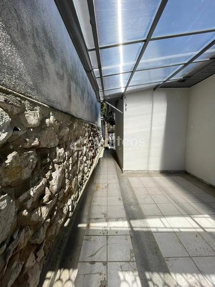Casă cu 3 camere cu Teren 347 Mp în Central