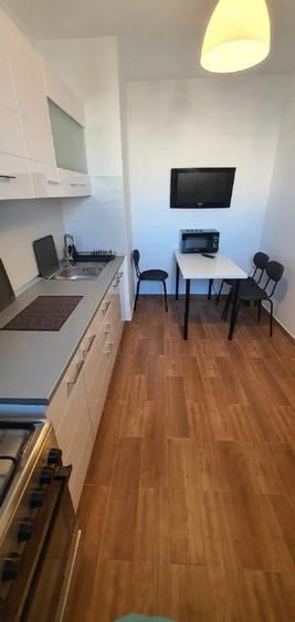 Apartament cu 3 camere decomandat în Colentina