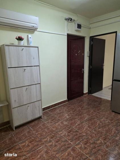 Apartament cu 2 camere decomandat în Dâmbovița