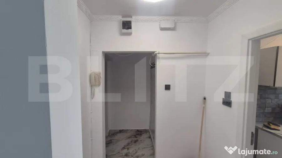 Apartament cu 2 camere semidecomandat în Solidarității