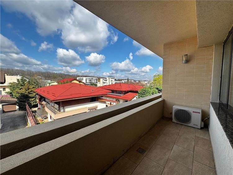 Apartament cu 3 camere decomandat, mobilat în Pipera