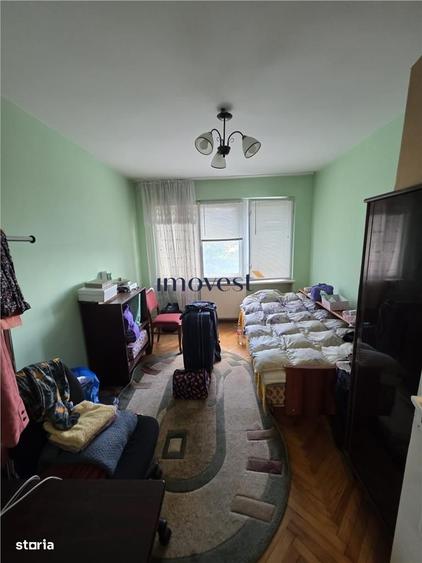 Apartament cu 3 camere decomandat în Cloșca