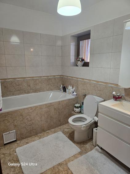 Casă cu 3 camere în Exterior Vest