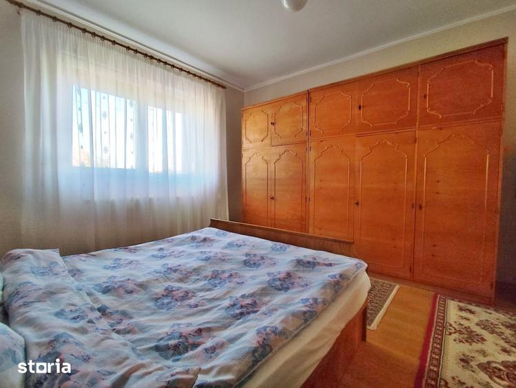 Casă cu 3 camere cu Teren 2826 Mp în Saca
