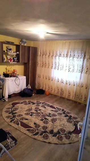 Casă cu Teren 1500 Mp în Izvoarele