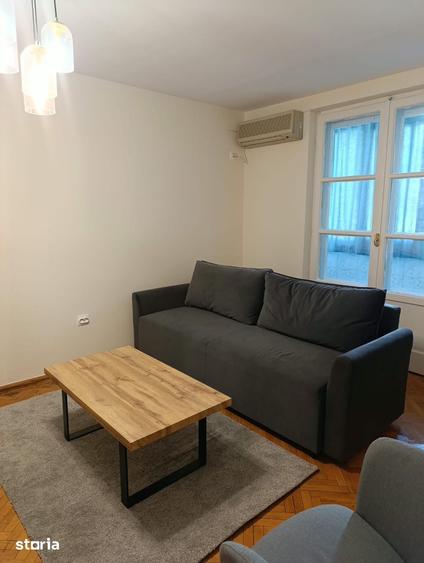 Apartament cu 2 camere semidecomandat, mobilat în Dorobanți