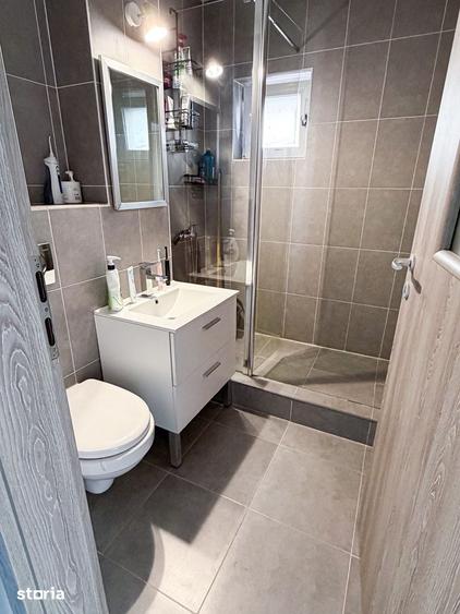 Apartament cu 3 camere semidecomandat în Ceair