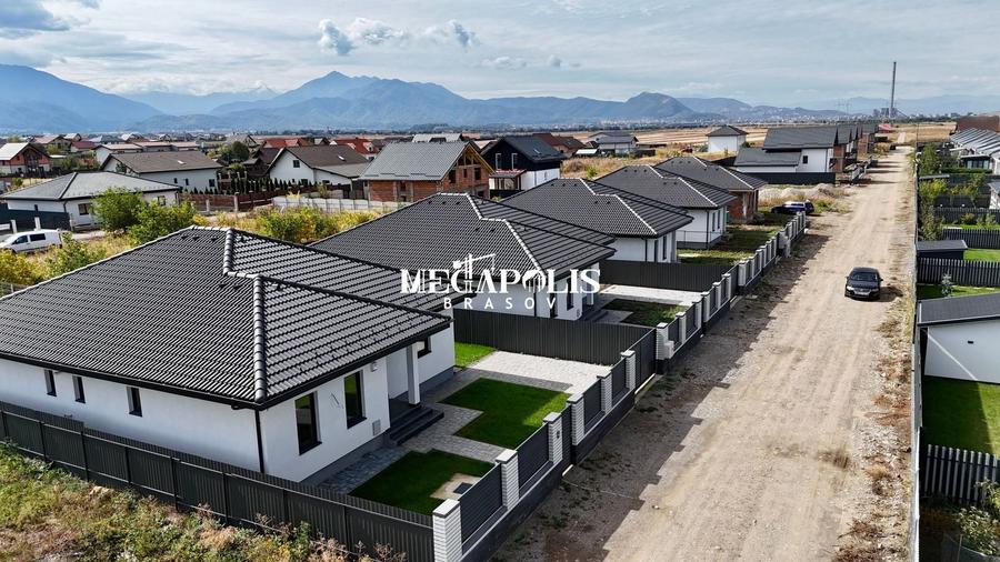 Casă individuală cu 4 camere cu Teren 500 Mp în Uzina 2