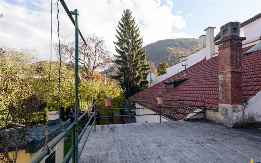 Nivel in vila, curte deosebita, priveliste, Central, Brasov - 4