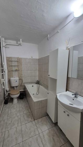 Inchiriez apartament cu 2 camere. - 1